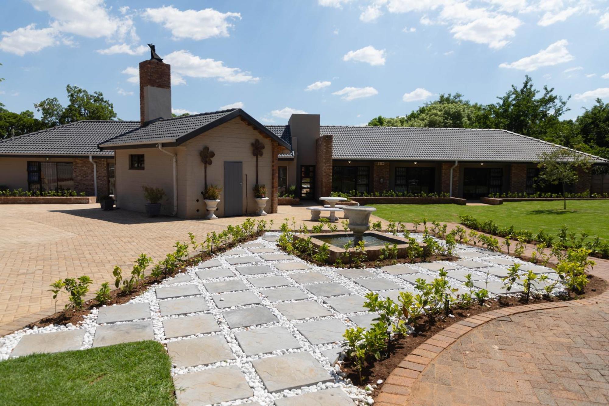 Opstal Gastehuis Potchefstroom Luaran gambar